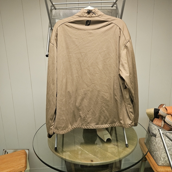 Golf Jacket - Picture 3 of 7